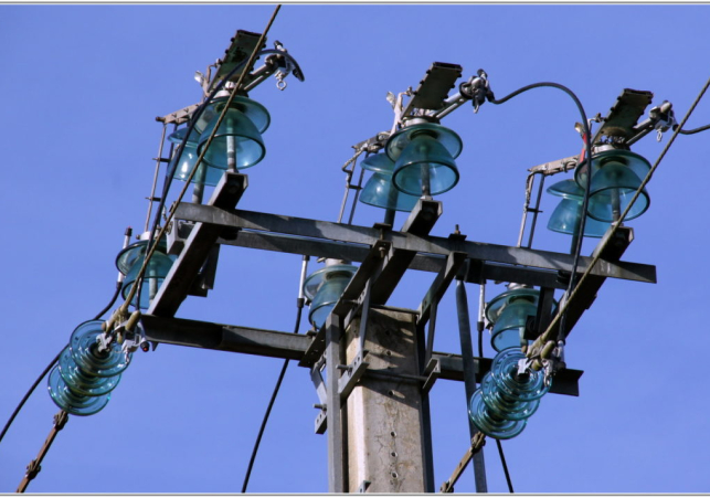 Poteau_electrique_005_1068x715